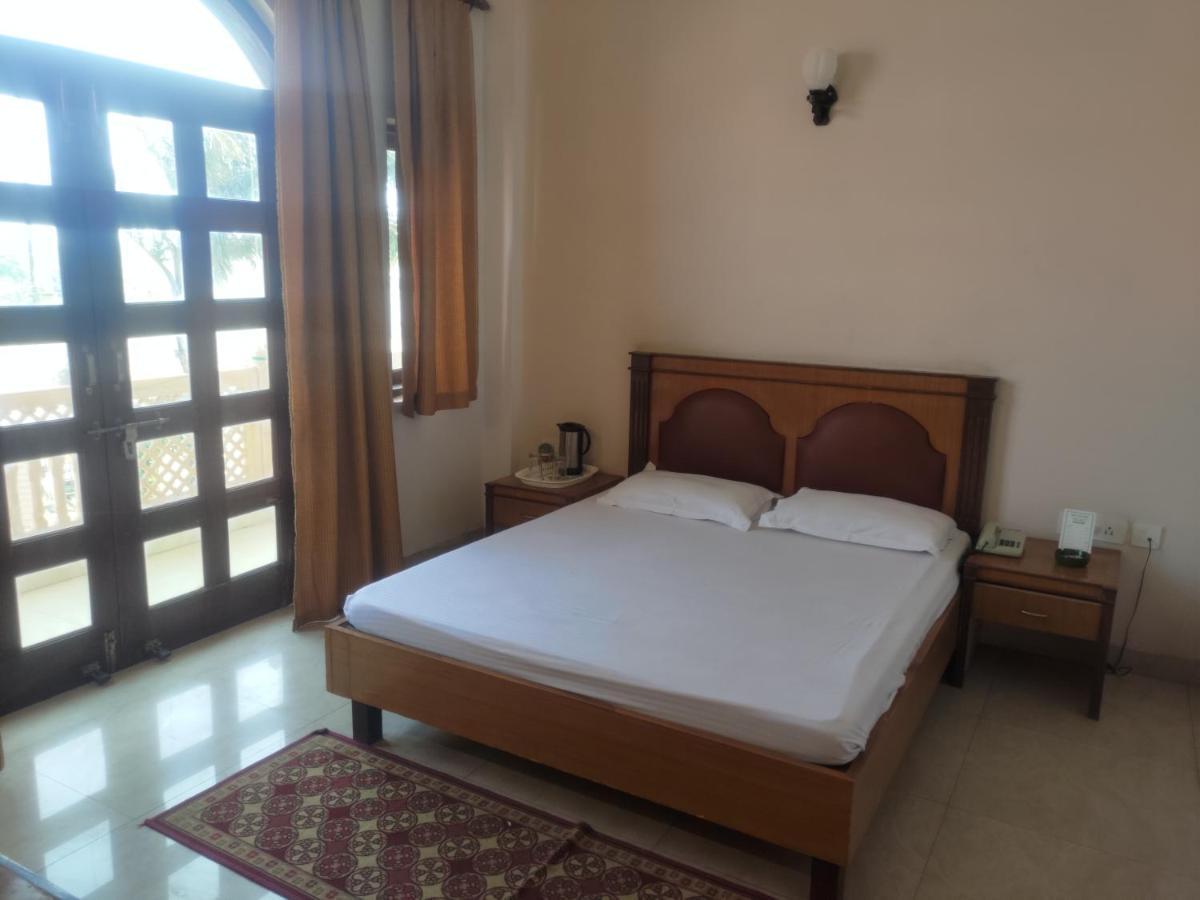 Hotel Fort View Tikamgarh Eksteriør billede